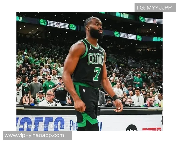 杰伦布朗谈球队进攻低迷对防守表现的负面影响